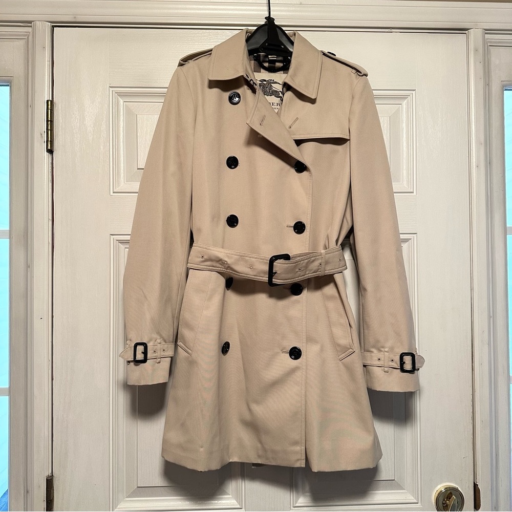 Authentic Burberry Classic Trench Coat
